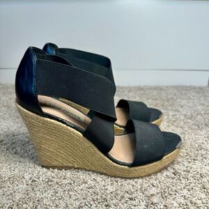 Steve Madden Black & Tan Wedge Espadrille Sandals